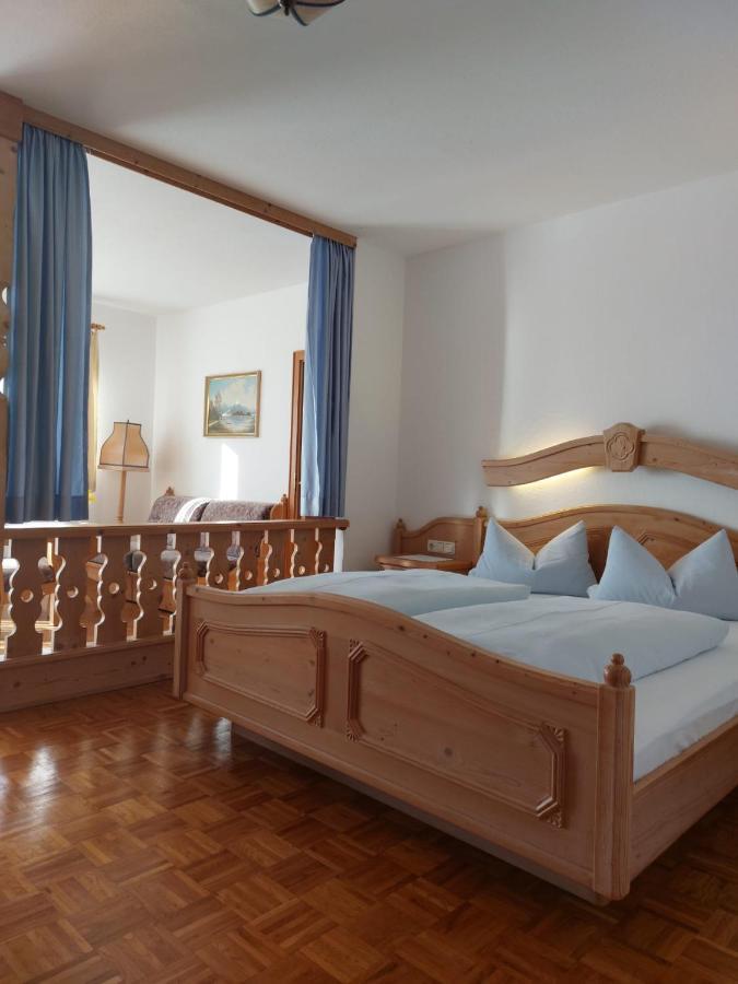 Hotel-Restaurant Kreuzhuber Neuburg am Inn Екстер'єр фото